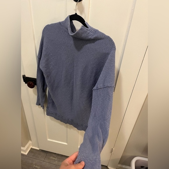 Free People Slouchy Ribbed Mock Neck Sweater Blue Oversized XS - Picture 1 of 7